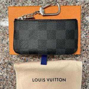Louis Vuitton Key Pouch - Damier Graphite